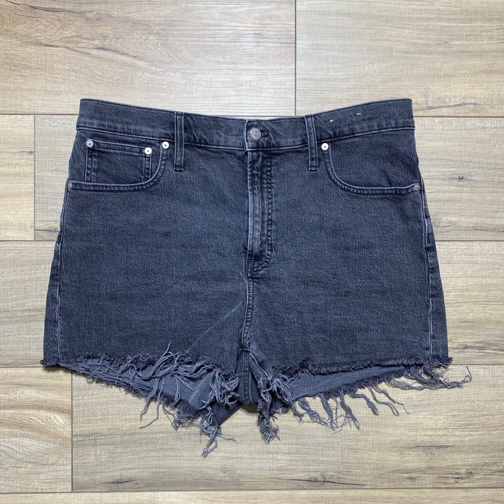 Madewell Womens‎ The Perfect Jean Shorts Size 33 Lunar Black Raw Hem Fringe